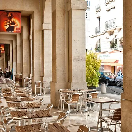 Place Pantheon Апартаменты *
