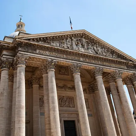 Apartment Place Pantheon *